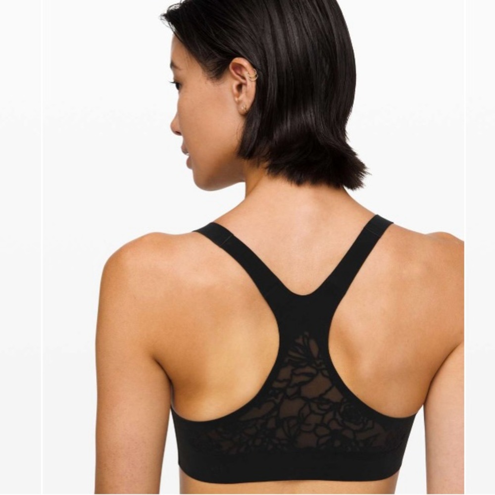 Lululemon Regenerate Bra Black Velvet Trim and Lace Size Small